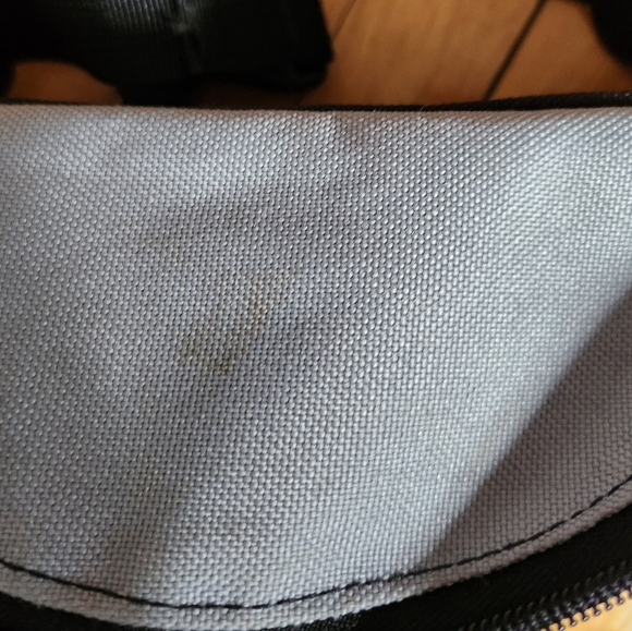 Vintage Dakine hip pack/cross body - Picture 3 of 5